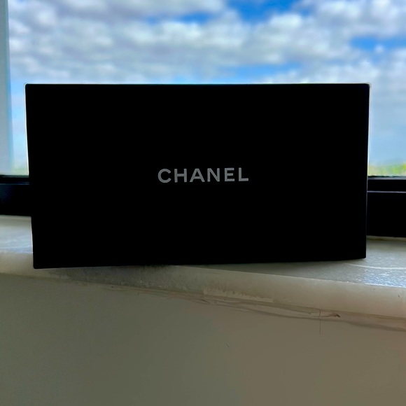 CHANEL SUNGLASSES 2023 CAMPAIGN
EYEWEAR - Picture 1 of 8
